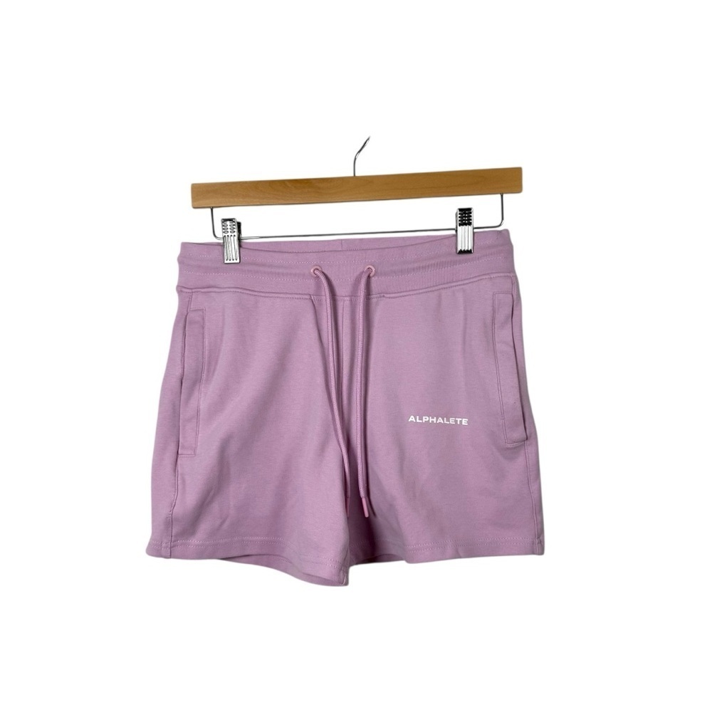 Alphalete Women’s Essential Core Shorts in Light Pink Size M